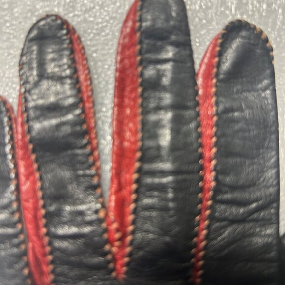 Vintage Black Kid Leather Gloves with Red Accents size 6 1/2 unlined - Picture 4 of 4